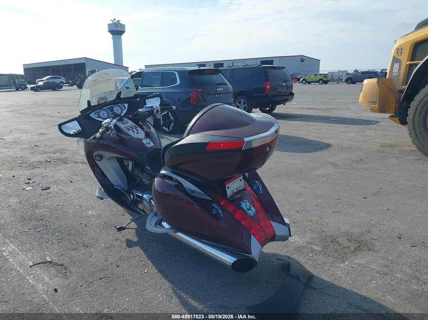 2008 VICTORY MOTORCYCLES VISION auction photo 3