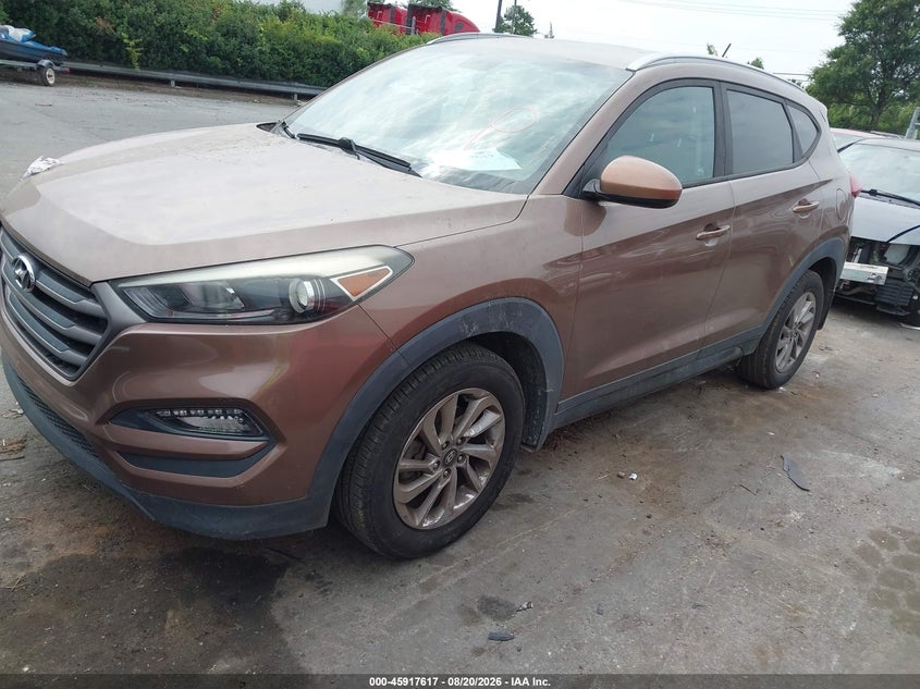 2016 Hyundai Tucson, Угон, IAAI, VIN KM8J33A45GU158461 — фото 2