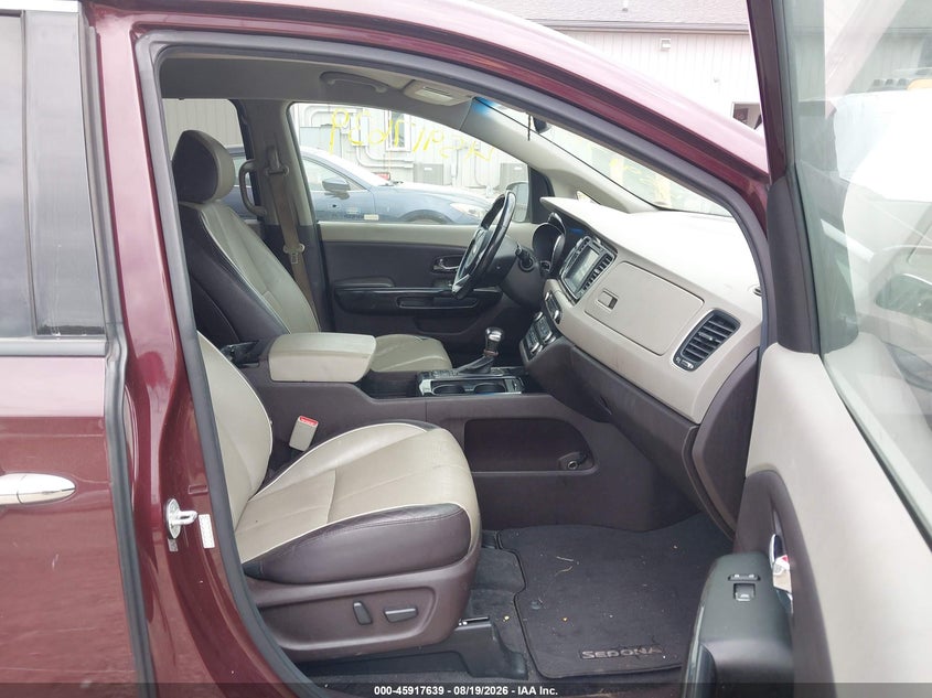 2017 KIA SEDONA auction photo 5