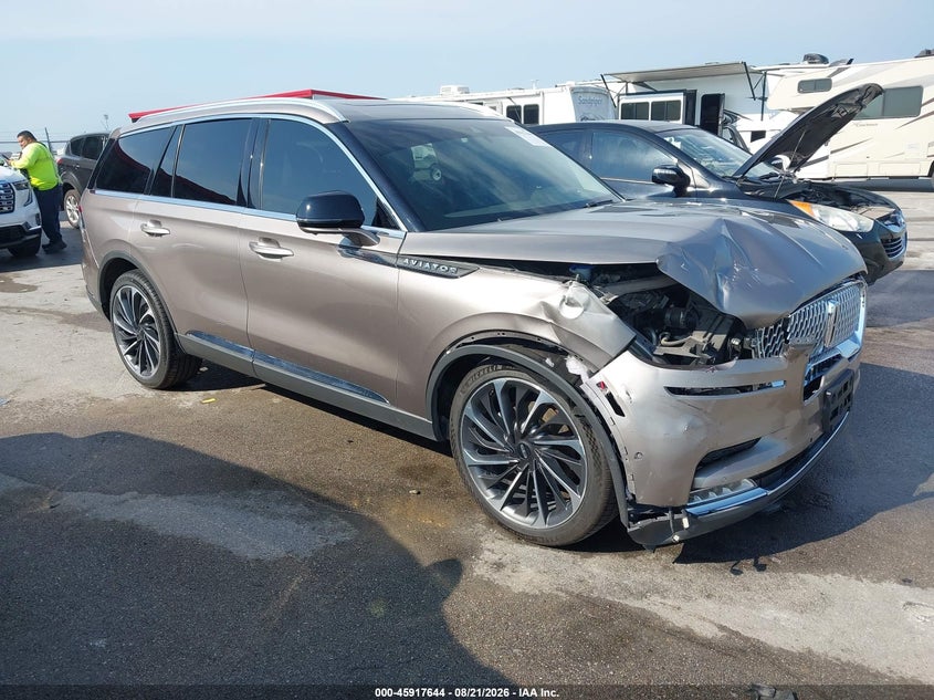 2020 LINCOLN AVIATOR auction photo 1