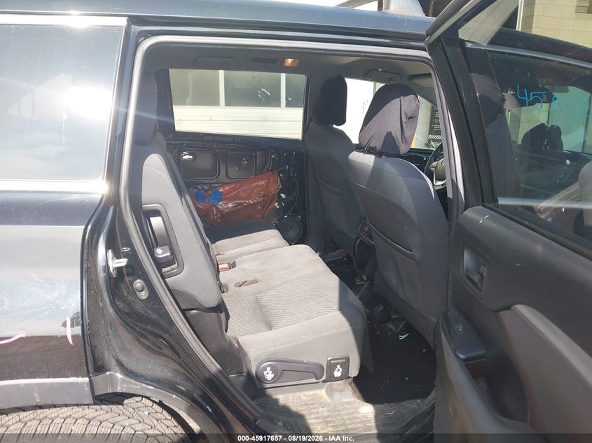 TOYOTA HIGHLANDER - zdjęcie 8