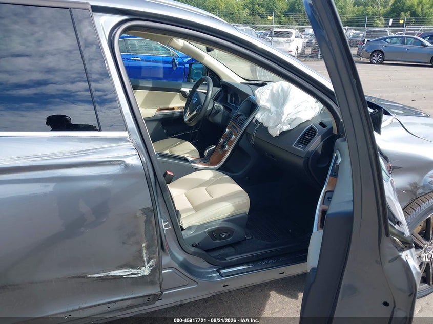 VOLVO XC60 - zdjęcie 5