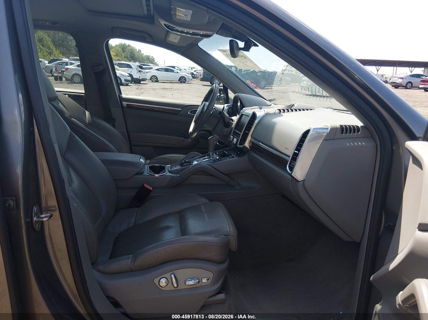 2012 PORSCHE CAYENNE auction photo 5