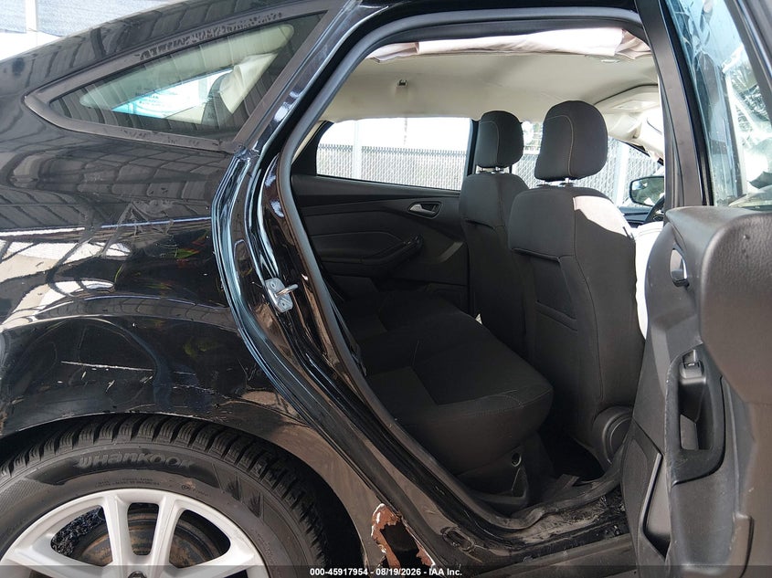 FORD FOCUS 2018 VIN 1FADP3F22JL200617