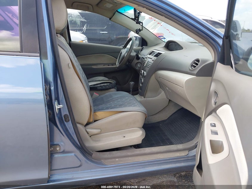 2009 TOYOTA YARIS auction photo 5