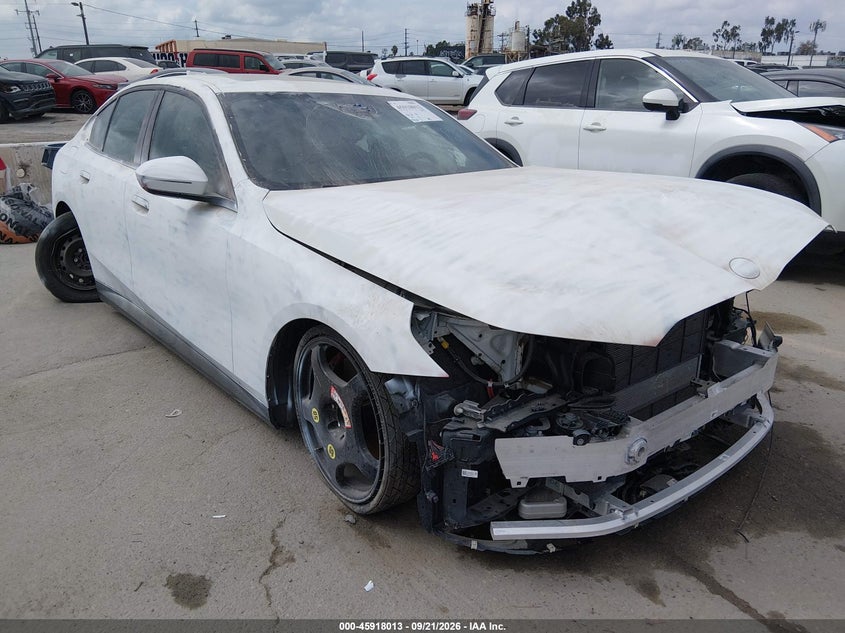 Vin: wba63fj01tcw08399, lot: 46417101, bmw 540i xdrive 2026 img_1