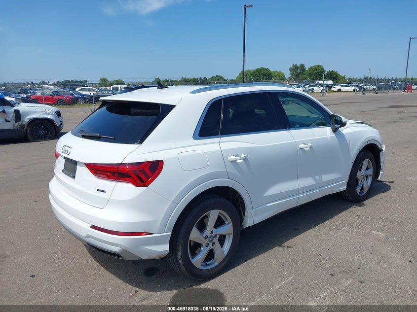 AUDI Q3 - zdjęcie 4