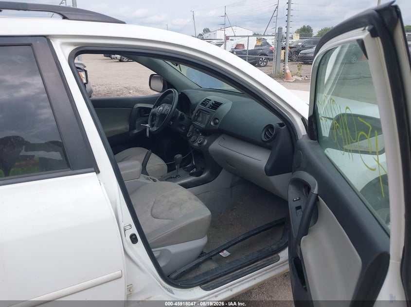 2011 TOYOTA RAV4 auction photo 5
