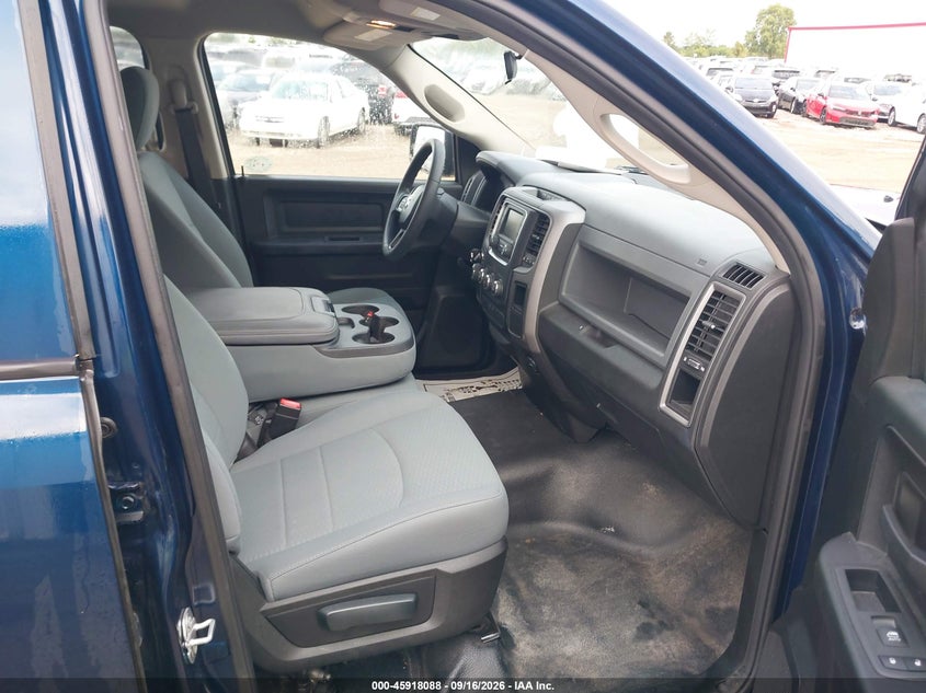 RAM 1500 CLASSIC 2019 VIN 1C6RR6FG2KS678140