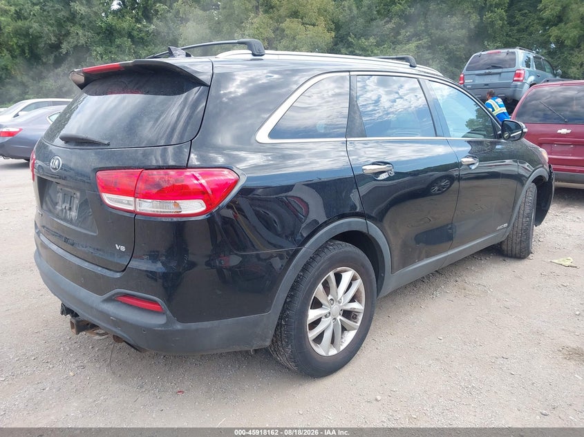 2016 KIA SORENTO auction photo 4