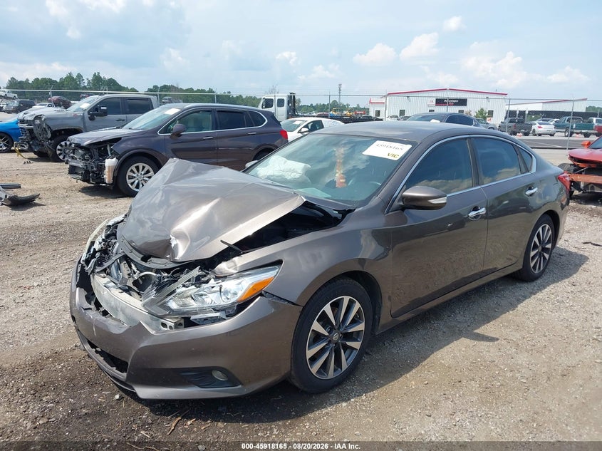 2017 Nissan Altima, Front End, IAAI, VIN 1N4AL3AP8HC193118 — photo 2