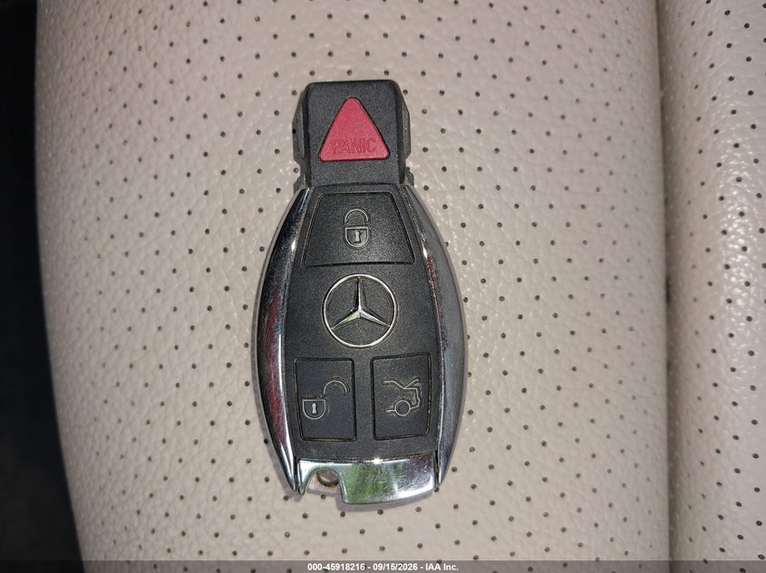 MERCEDES-BENZ GLC 300 - zdjęcie 11
