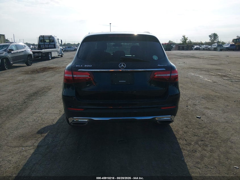 MERCEDES-BENZ GLC 300 - zdjęcie 16