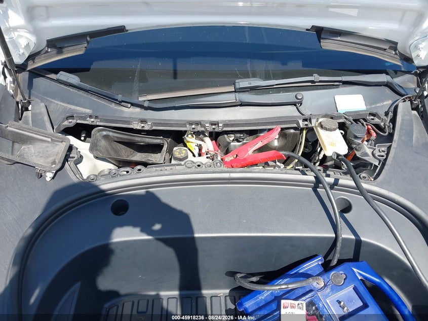 TESLA MODEL 3 - zdjęcie 10