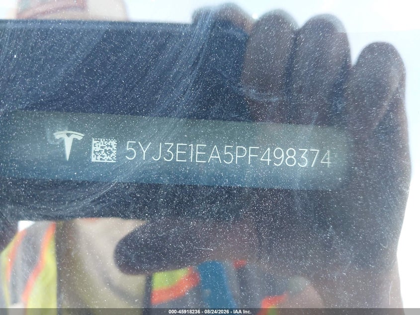 TESLA MODEL 3 - zdjęcie 9