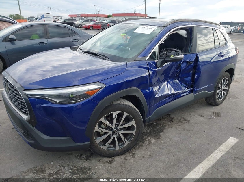 TOYOTA COROLLA CROSS - zdjęcie 2