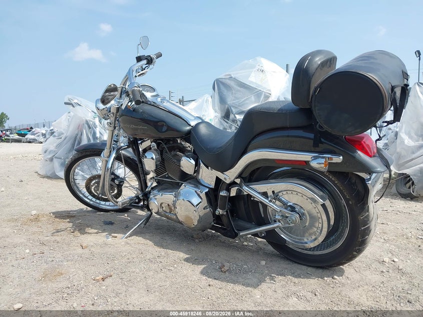 HARLEY-DAVIDSON FXSTDI 2006
