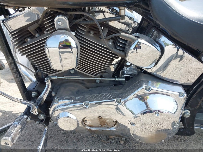 HARLEY-DAVIDSON FXSTDI 2006