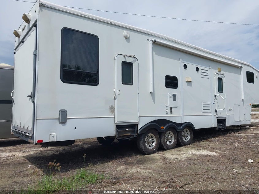 2010 KEYSTONE RV OTHER auction photo 4