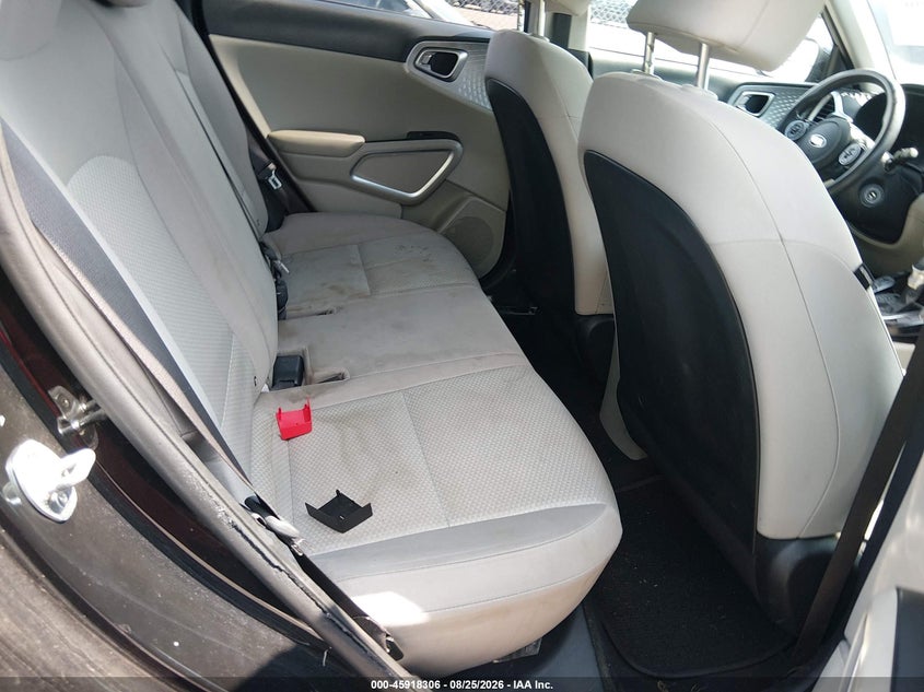 2020 KIA SOUL auction photo 8