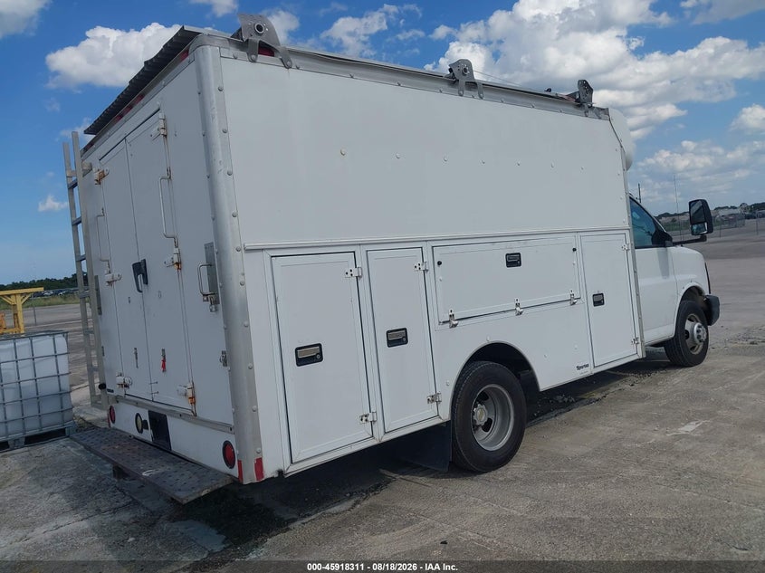 2005 CHEVROLET EXPRESS CUTAWAY auction photo 4