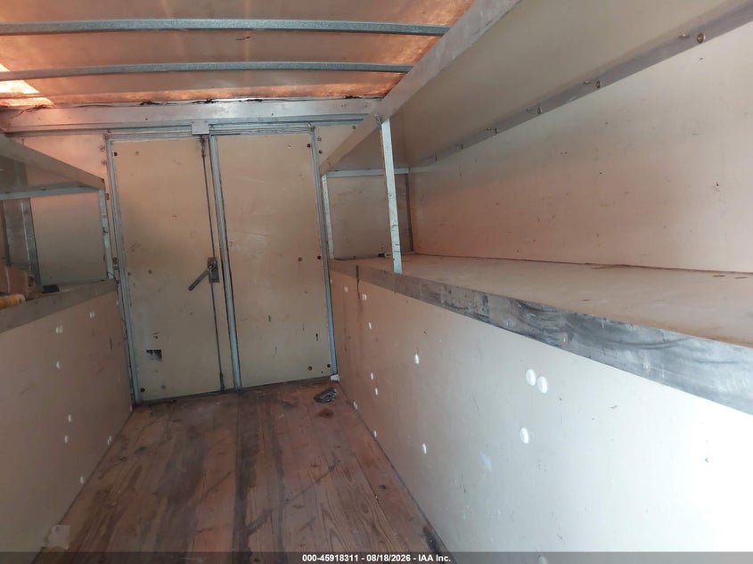 2005 CHEVROLET EXPRESS CUTAWAY auction photo 6