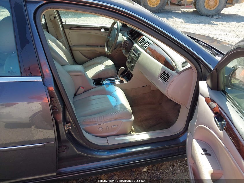 2010 BUICK LUCERNE auction photo 5