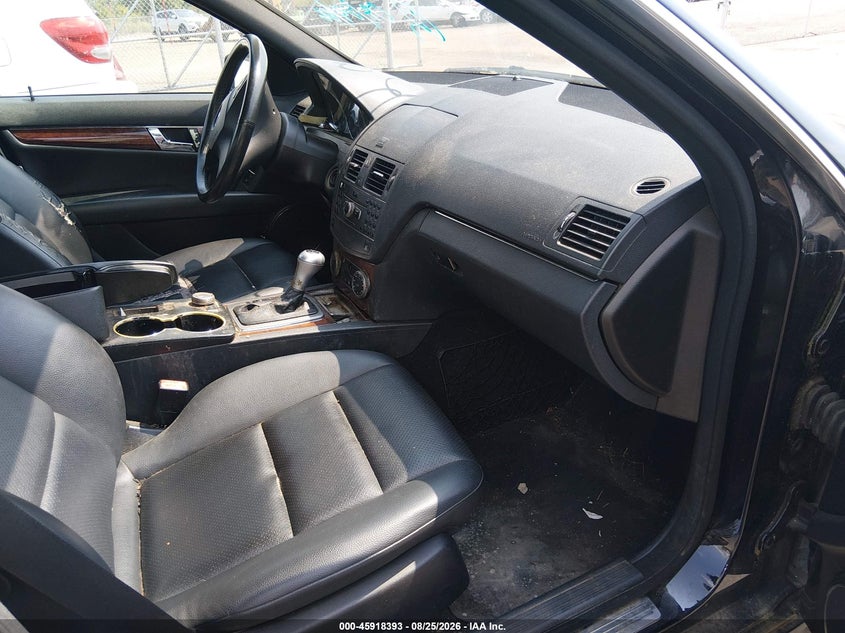 2010 MERCEDES-BENZ C 300 auction photo 5