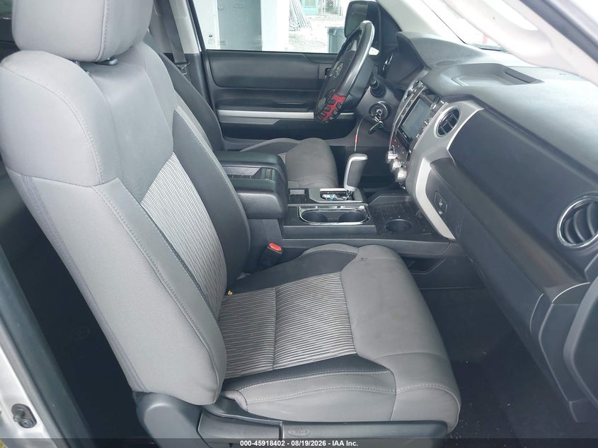 2017 TOYOTA TUNDRA auction photo 5