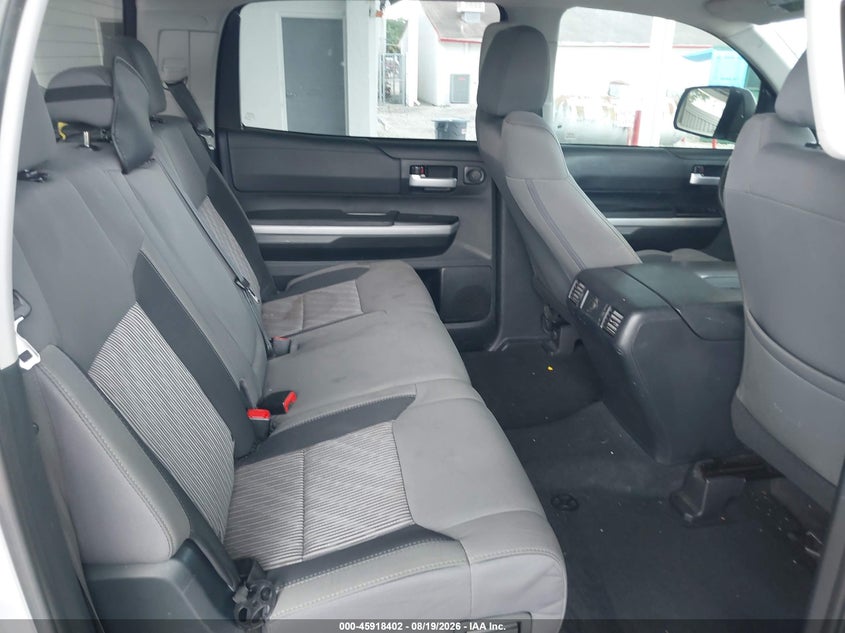 2017 TOYOTA TUNDRA auction photo 8