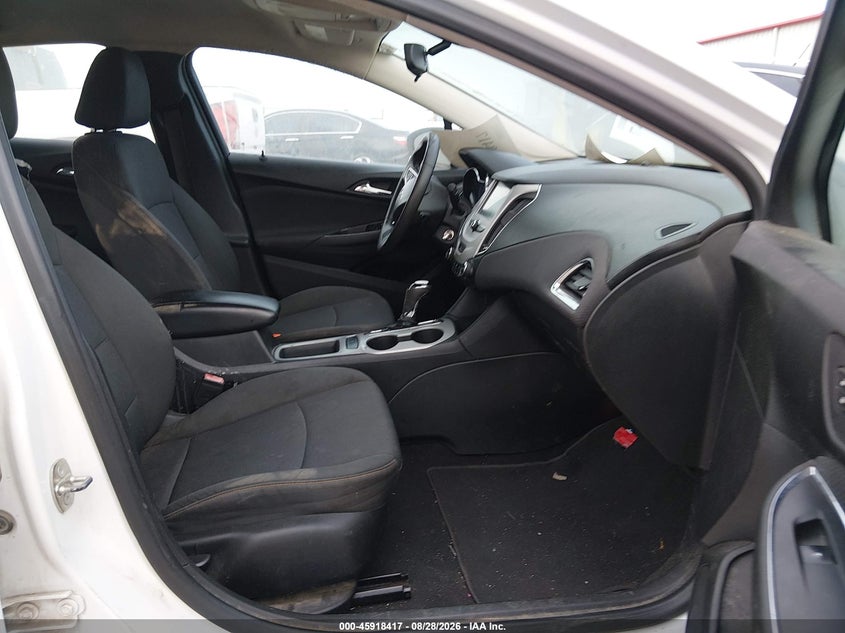 2017 CHEVROLET CRUZE auction photo 5