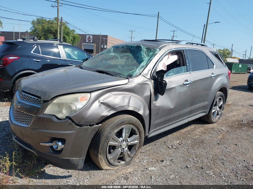 2010 Chevrolet Equinox, Front & Rear, IAAI, VIN 2CNFLFEY3A6411044 — photo 2
