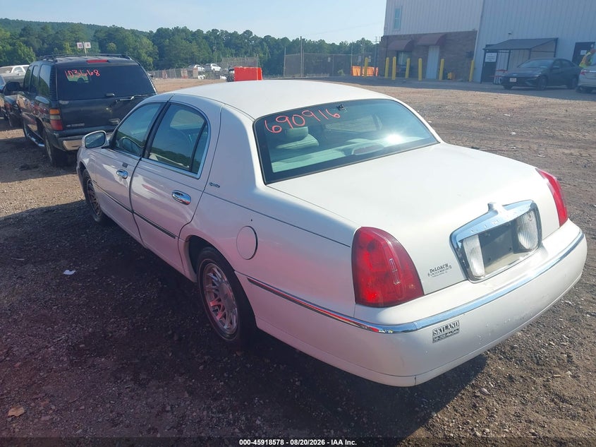 1999 LINCOLN TOWN CAR auction photo 3