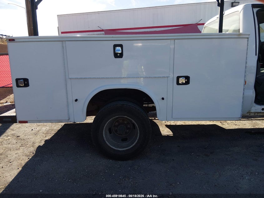 2016 FORD F-350 CHASSIS auction photo 8