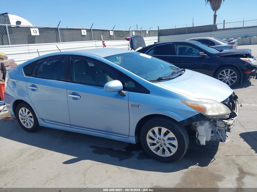 2013 TOYOTA PRIUS HATCHBACK 1.8L I-4 DOHC, VVT, 98HP
