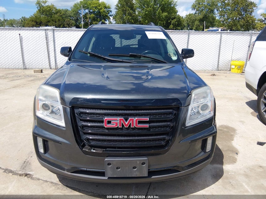 2017 GMC TERRAIN auction photo 5