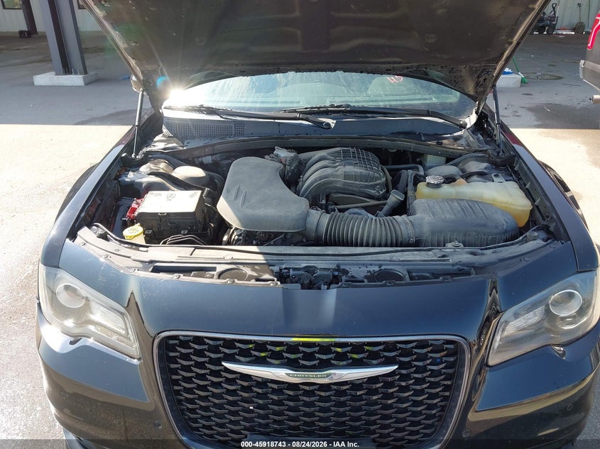 2017 CHRYSLER 300 300S AWD · Фото 10