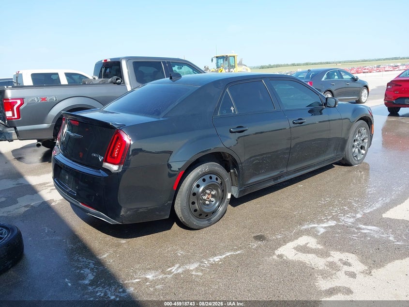 2017 CHRYSLER 300 300S AWD · Фото 4