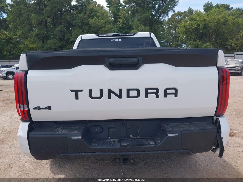 TOYOTA TUNDRA - zdjęcie 17