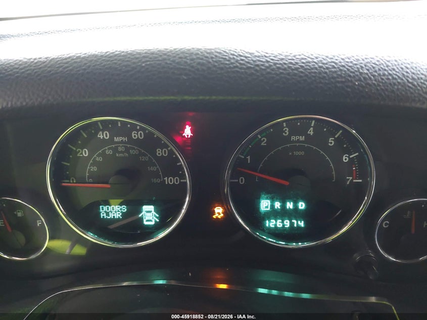 2013 JEEP WRANGLER UNLIMITED SAHARA · Фото 7