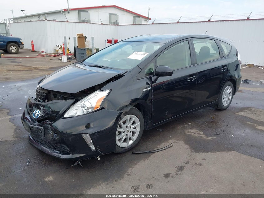 2013 Toyota Prius v (+), Удар спереду, IAAI, VIN JTDZN3EU6D3262468 — фото 2