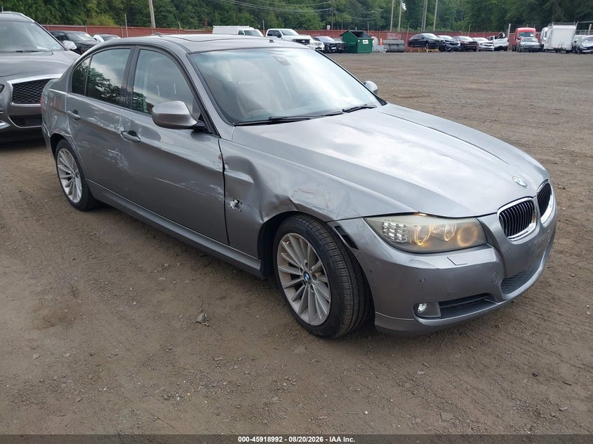 2011 BMW 328I — zdjęcie z aukcji