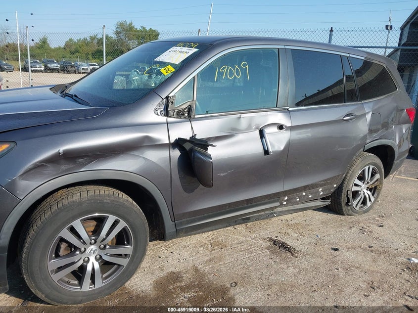2017 HONDA PILOT auction photo 6