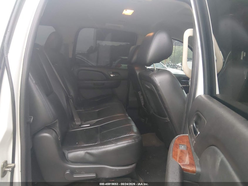 2012 CHEVROLET SUBURBAN 1500 auction photo 8