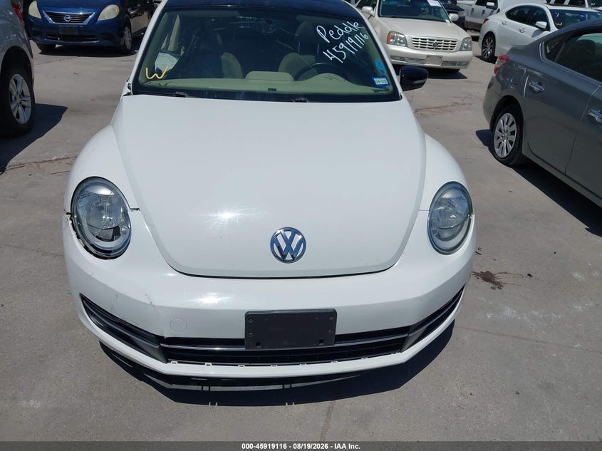 2013 VOLKSWAGEN BEETLE auction photo 6