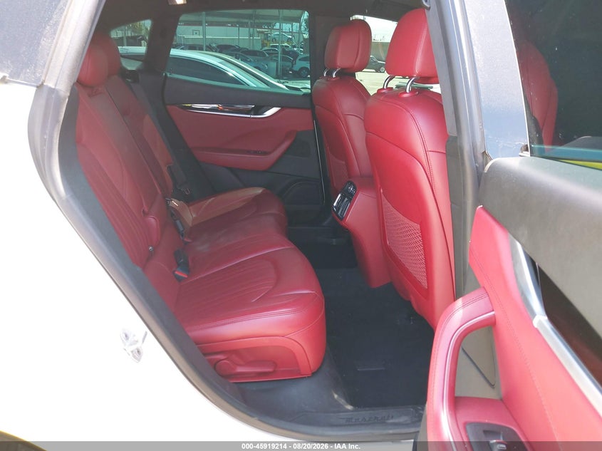 MASERATI LEVANTE - zdjęcie 8