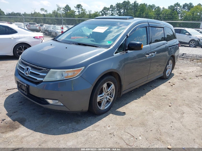 2013 Honda Odyssey, Удар спереду, IAAI, VIN 5FNRL5H99DB010001 — фото 2