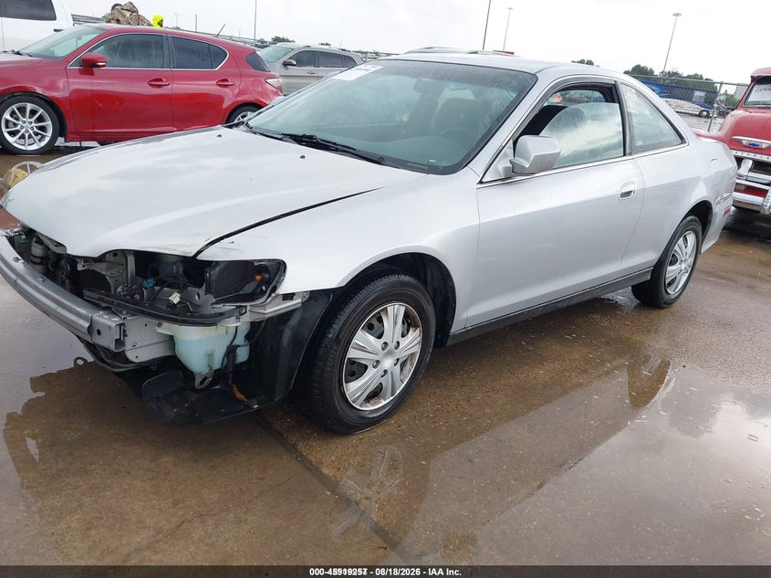 2001 Honda Accord, Right Front, IAAI, VIN 1HGCG32641A019028 — photo 2