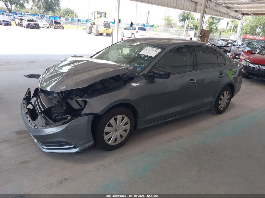 2016 VOLKSWAGEN JETTA auction photo 2