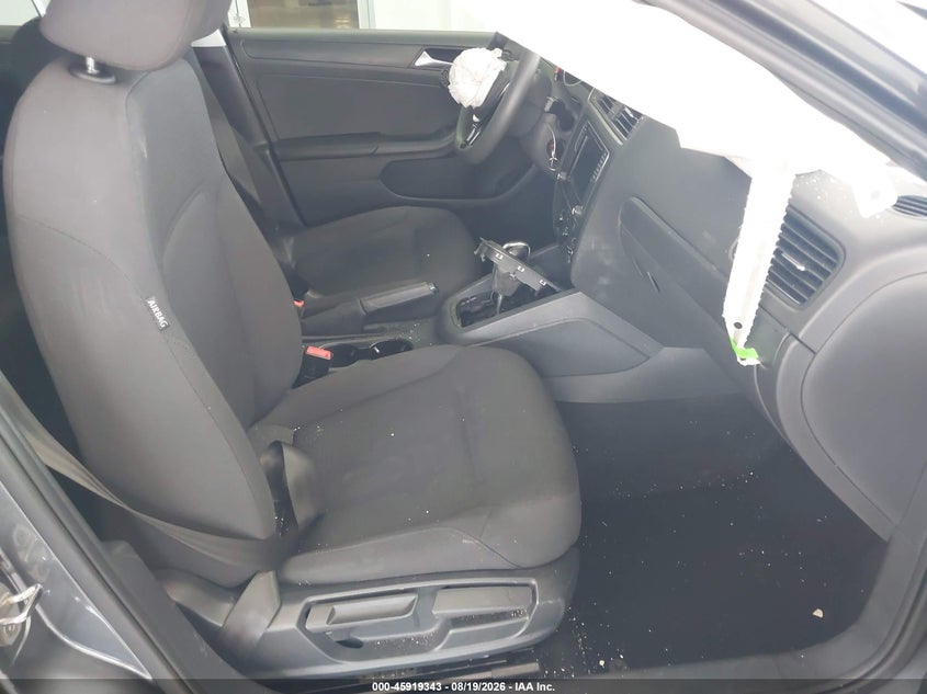 2016 VOLKSWAGEN JETTA auction photo 5
